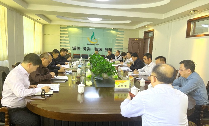 市委常委、副市長張秀林到敦煌種業(yè)調(diào)研